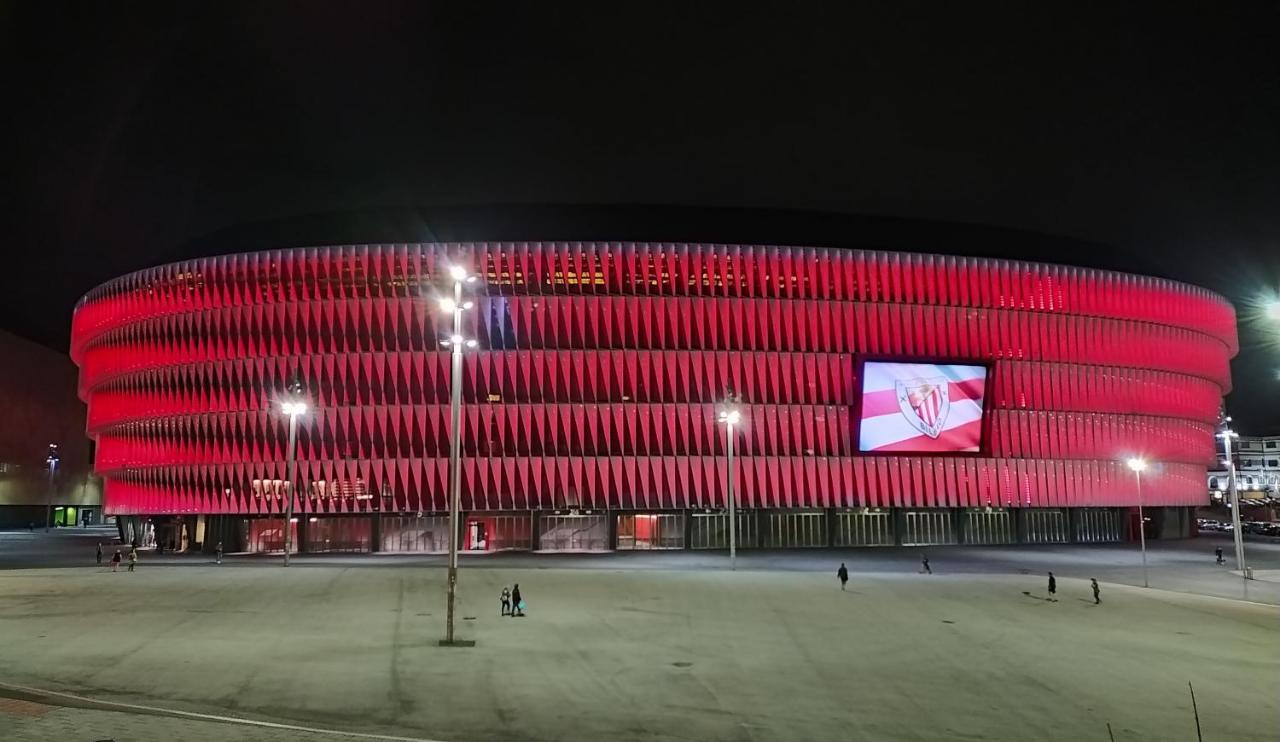 Apartamento Con Vistas Al Estadio San Mames Більбао Екстер'єр фото